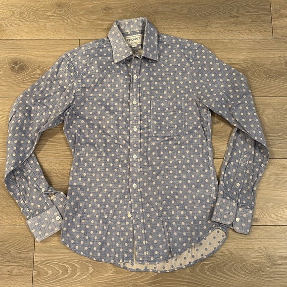 Pair of Epaulet long sleeve button downs - Picture 4 of 5